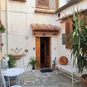Casa Romantica Vicino Al Centro Di Appartamento